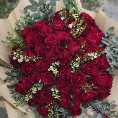Fresh Valentine Day Roses in Paphos Order Now